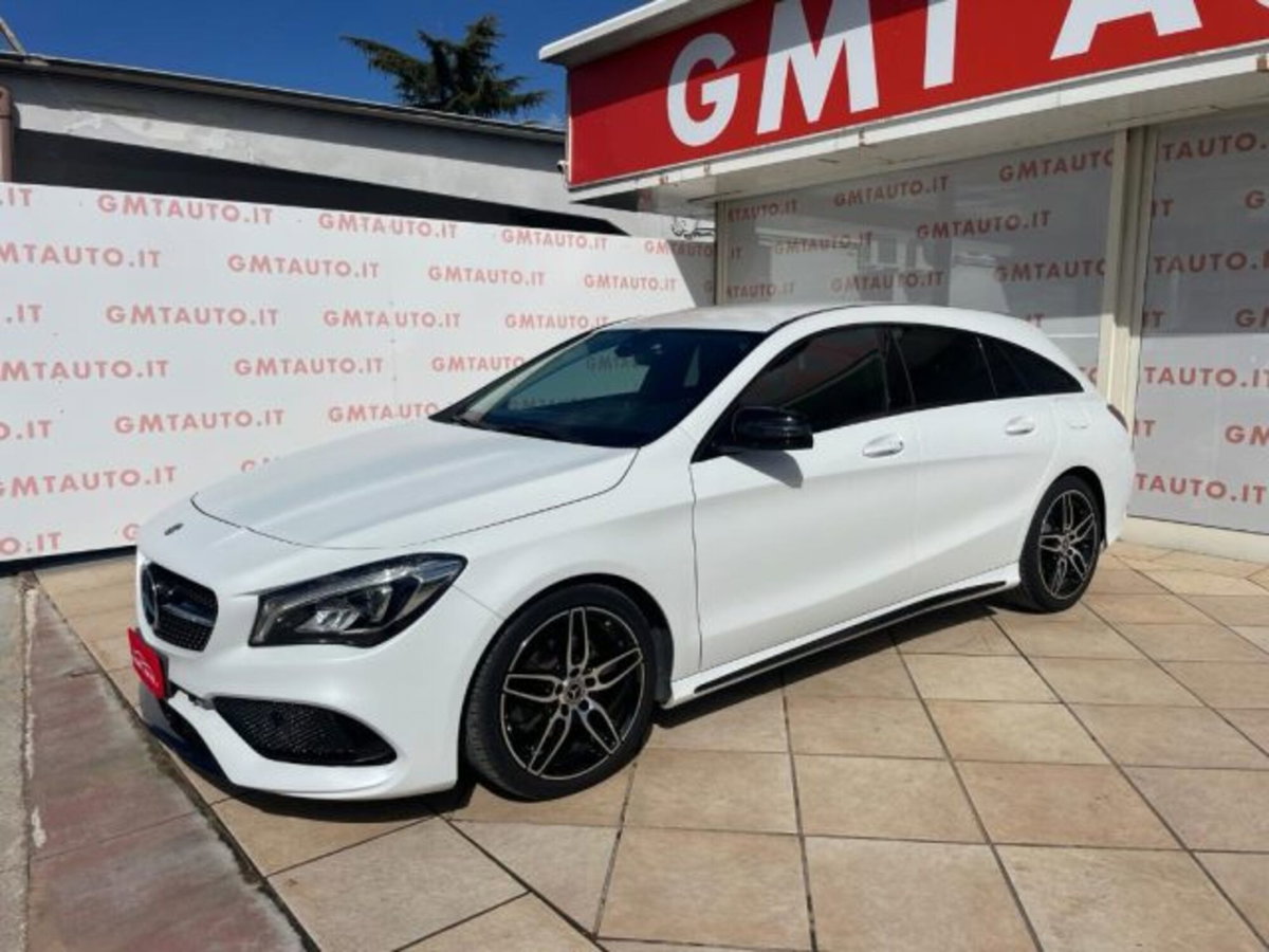 Mercedes-Benz CLA Shooting Brake 200 d Automatic Premium Dark Night (4)