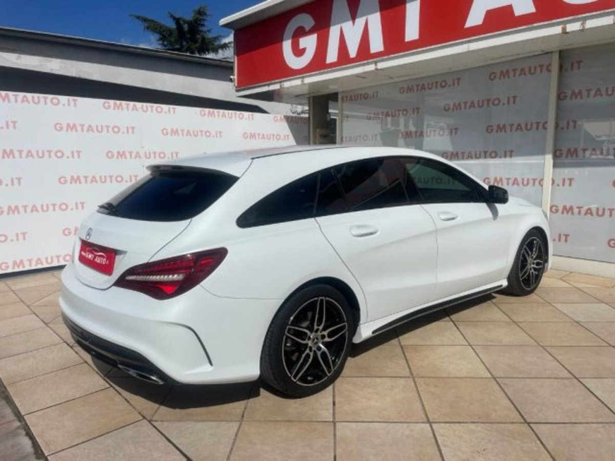 Mercedes-Benz CLA Shooting Brake 200 d Automatic Premium Dark Night (6)