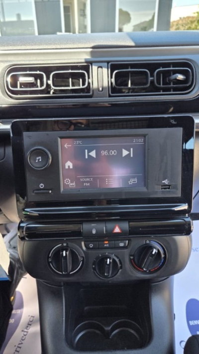Citroen C3 BlueHDi 100 S&S Van Feel (7)