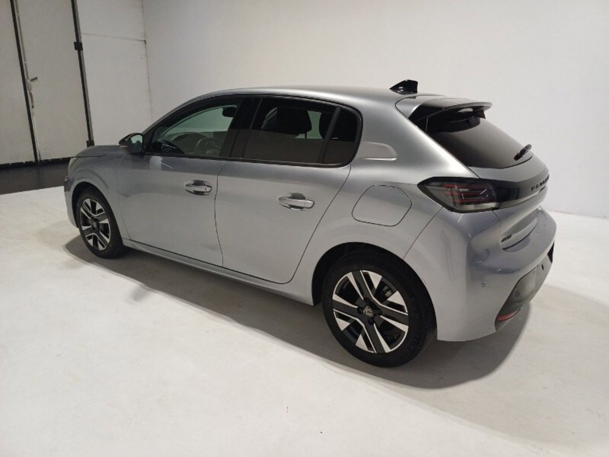 Peugeot 208 PureTech 100 Stop&Start 5 porte Allure (4)