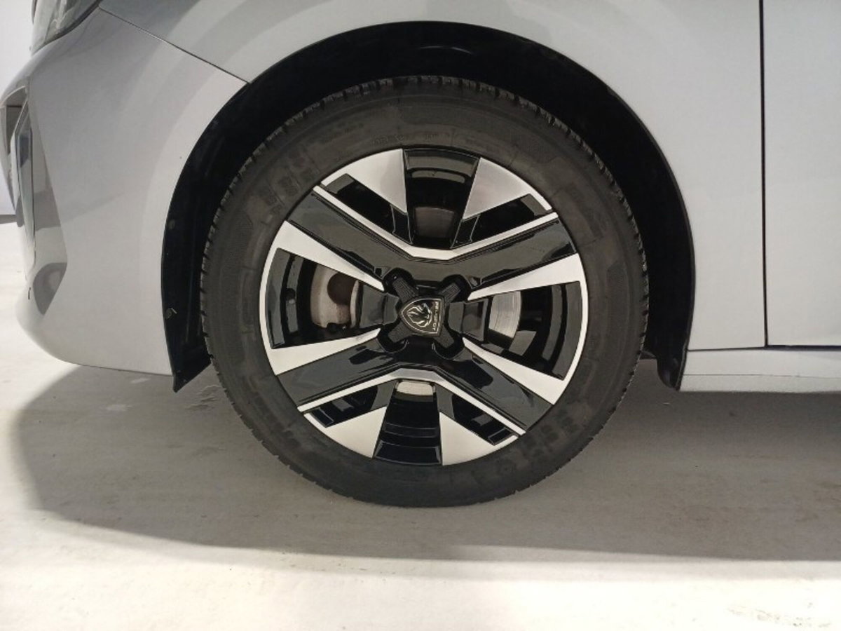 Peugeot 208 PureTech 100 Stop&Start 5 porte Allure (8)