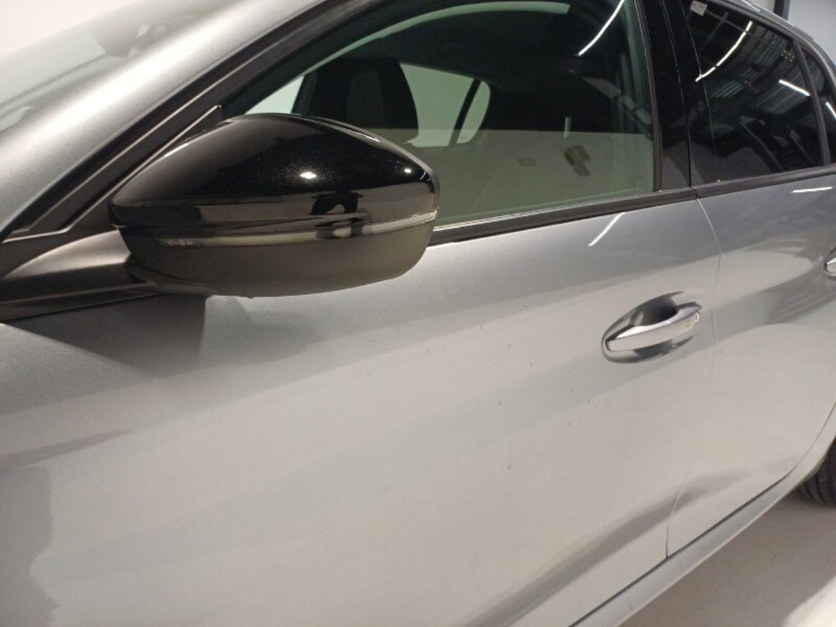 Peugeot 208 PureTech 100 Stop&Start 5 porte Allure (9)