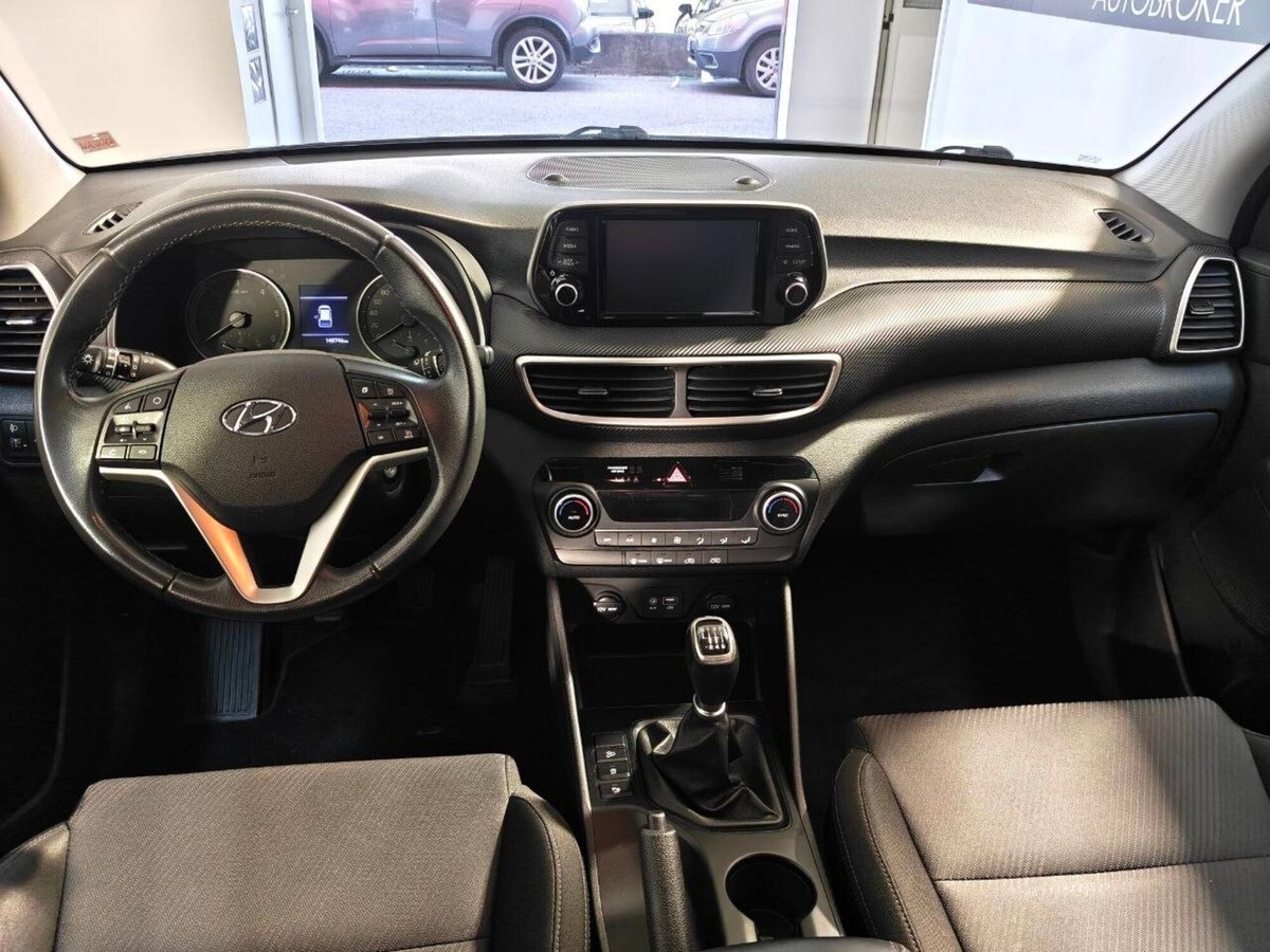 Hyundai Tucson 1.6 CRDi XTech (6)