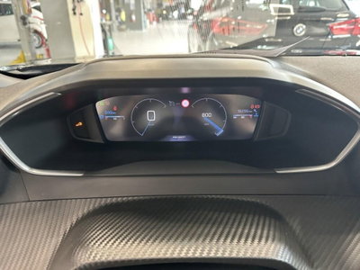 Peugeot 2008 1.2 puretech Allure s&s 100cv (13)
