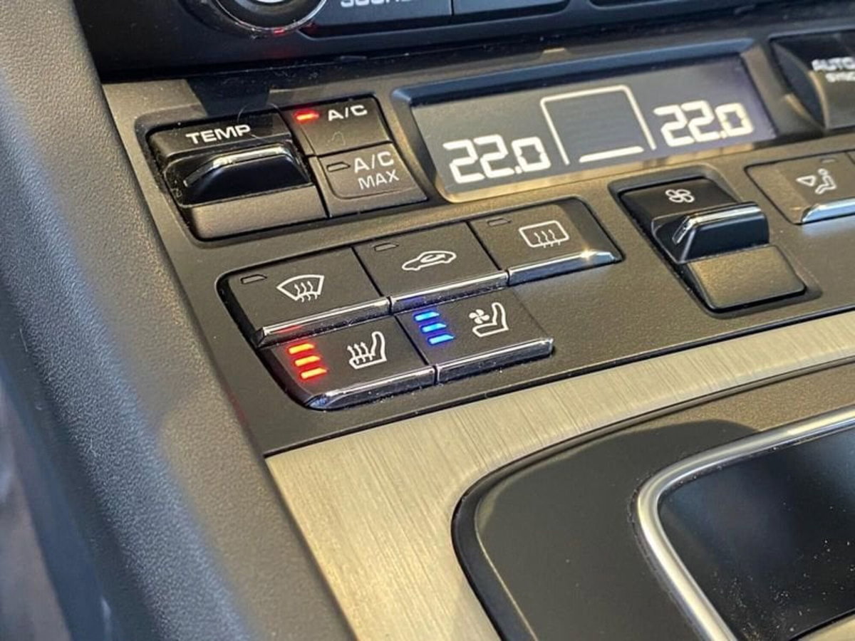 Porsche 911 Coupé 3.0 Carrera 4 GTS (19)