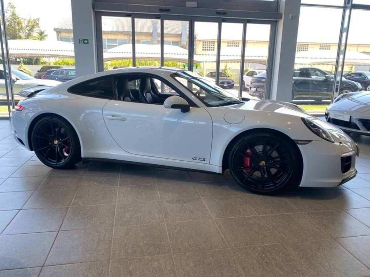 Porsche 911 Coupé 3.0 Carrera 4 GTS (3)