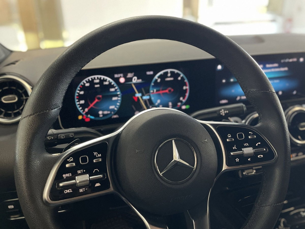 Mercedes-Benz Classe B 180 d Sport Plus (11)