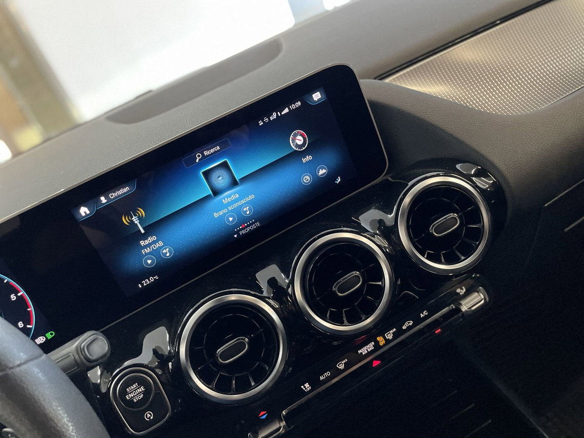 Mercedes-Benz Classe B 180 d Sport Plus (14)