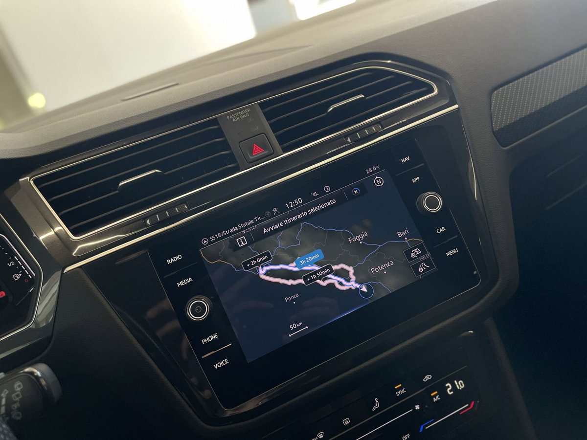 Volkswagen Tiguan Allspace 2.0 TDI SCR DSG 4MOTION Advanced BMT (18)