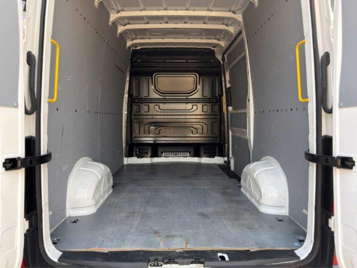 Volkswagen Veicoli Commerciali Crafter Furgone 35 2.0 tdi 140cv L3H3 (15)