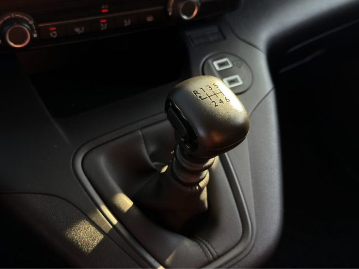 Opel Combo Furgone Cargo XL 1.5 Diesel 130CV PL 950kg Edition (14)