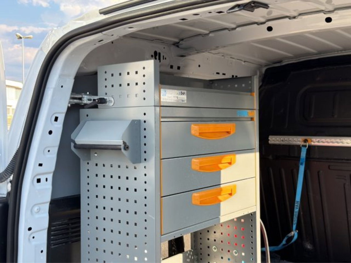 Opel Combo Furgone Cargo XL 1.5 Diesel 130CV PL 950kg Edition (16)