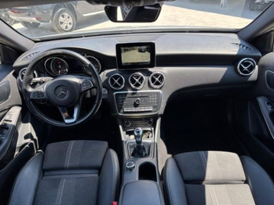 Mercedes-Benz Classe A 180 d Sport (9)