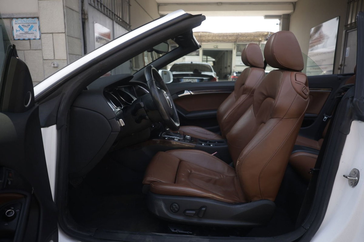 Audi A5 Cabrio 3.0 V6 TDI F.AP. quattro S tr. (17)