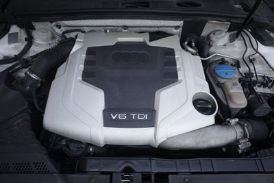 Audi A5 Cabrio 3.0 V6 TDI F.AP. quattro S tr. (18)