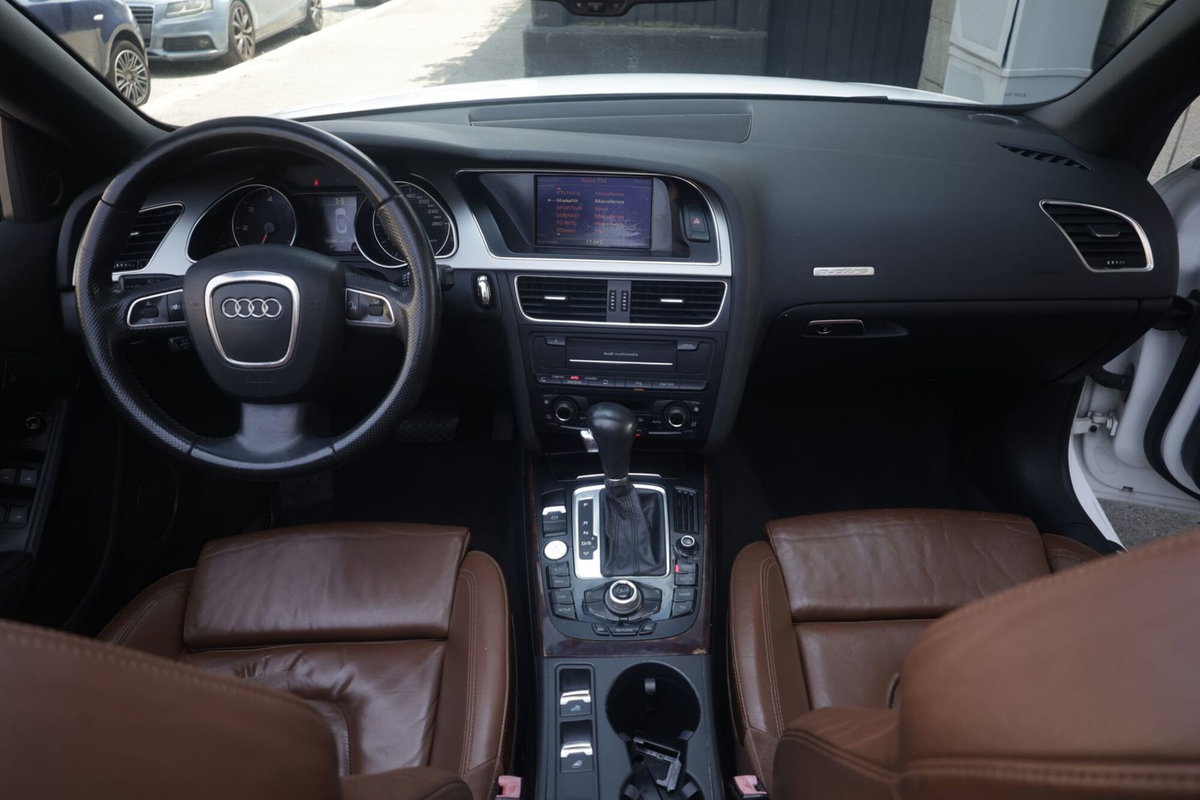 Audi A5 Cabrio 3.0 V6 TDI F.AP. quattro S tr. (2)