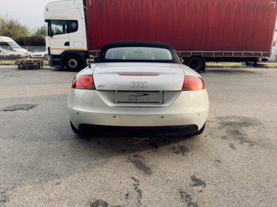 Audi TT Cabrio 2.0 TFSI (7)