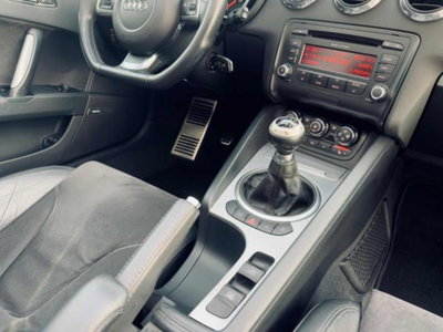 Audi TT Cabrio 2.0 TFSI (9)