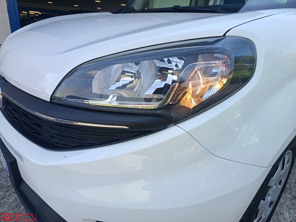 Fiat Doblò cargo combi N1 1.6 mjt 120cv CH1 Easy S&S (19)