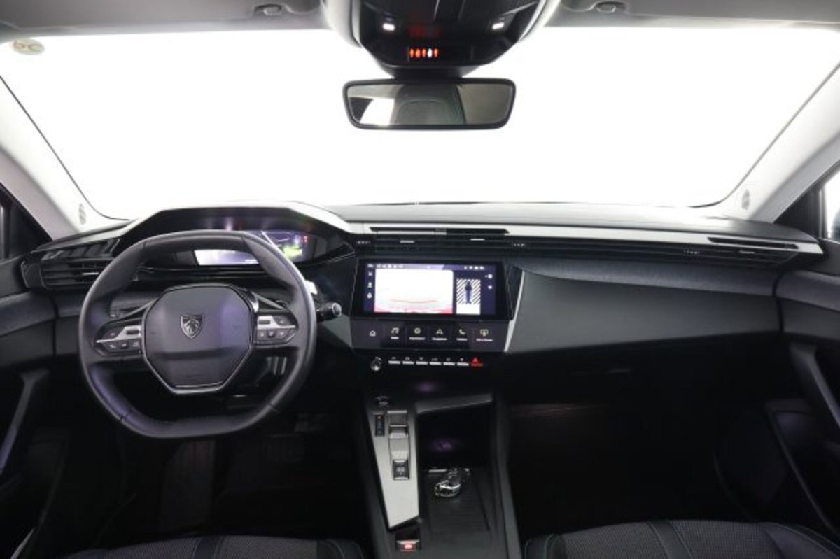 Peugeot 308 PureTech Turbo 130 S&S EAT8 Allure (4)