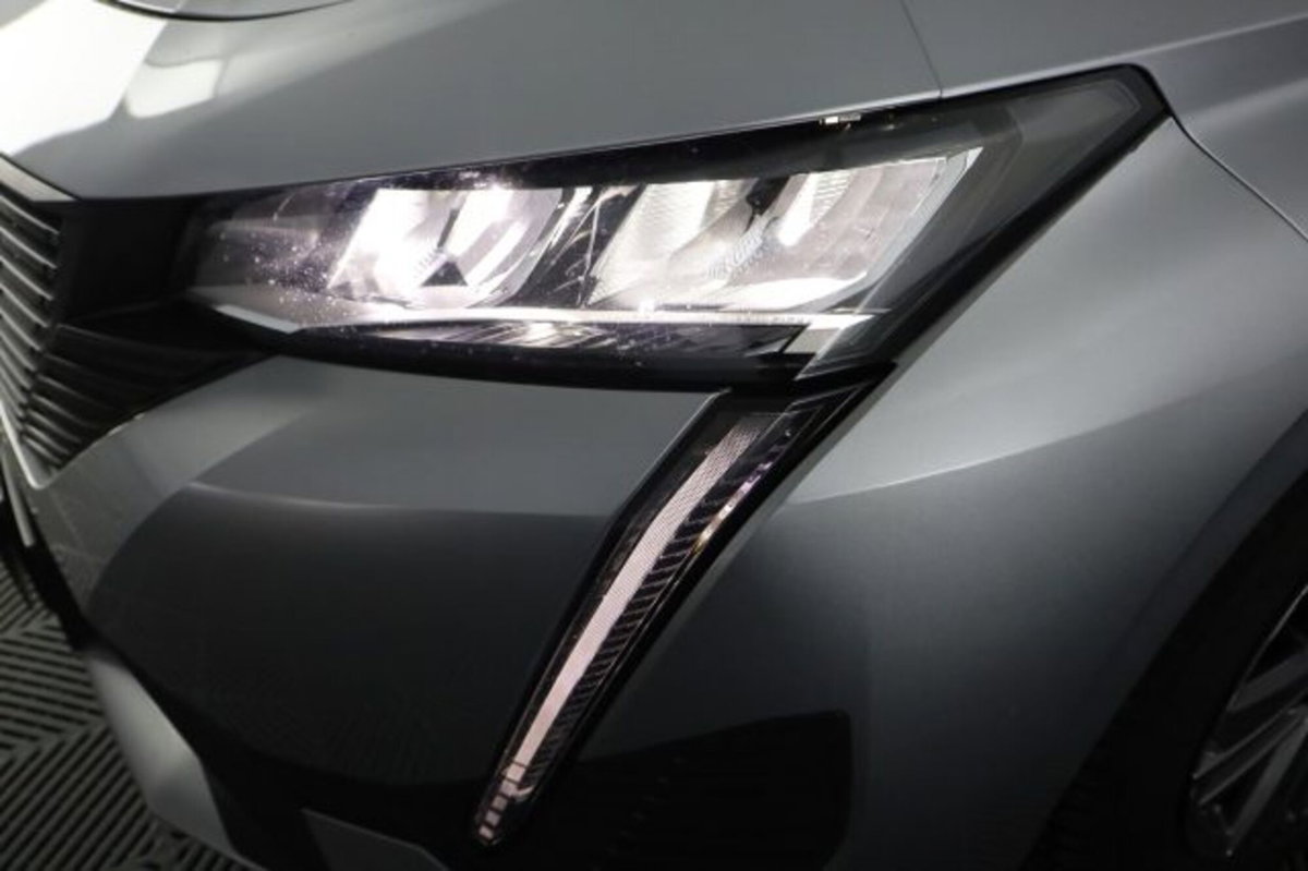 Peugeot 308 PureTech Turbo 130 S&S EAT8 Allure (9)