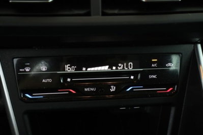 Volkswagen Polo 1.0 tsi Life 95cv dsg (12)