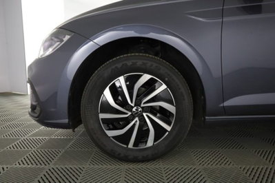 Volkswagen Polo 1.0 tsi Life 95cv dsg (8)