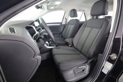 Volkswagen T-Roc 1.5 tsi Life dsg (2)