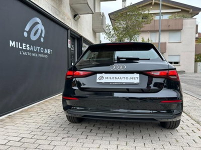 Audi A3 Sportback 30 g-tron S tronic Business (20)