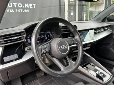 Audi A3 Sportback 30 g-tron S tronic Business (4)