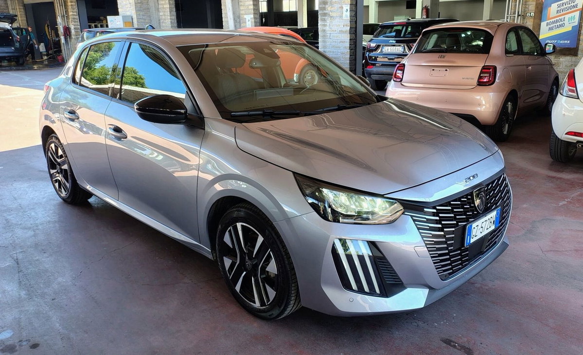 Peugeot 208 PureTech 100 Stop&Start 5 porte Allure (2)