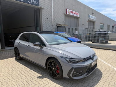 Volkswagen Golf 2.0 tsi GTI 265cv dsg (5)