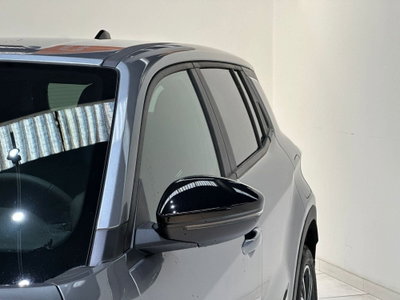 Jeep Avenger 1.2 turbo e-hybrid mhev Summit fwd 110cv edct6 (4)