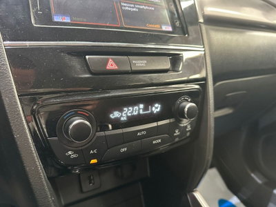 Suzuki Vitara 1.4 Hybrid Starview (10)