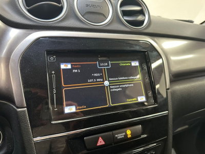 Suzuki Vitara 1.4 Hybrid Starview (7)