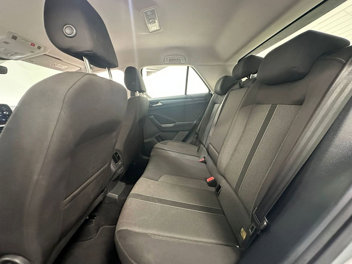 Volkswagen T-Roc 1.5 tsi Life dsg (14)