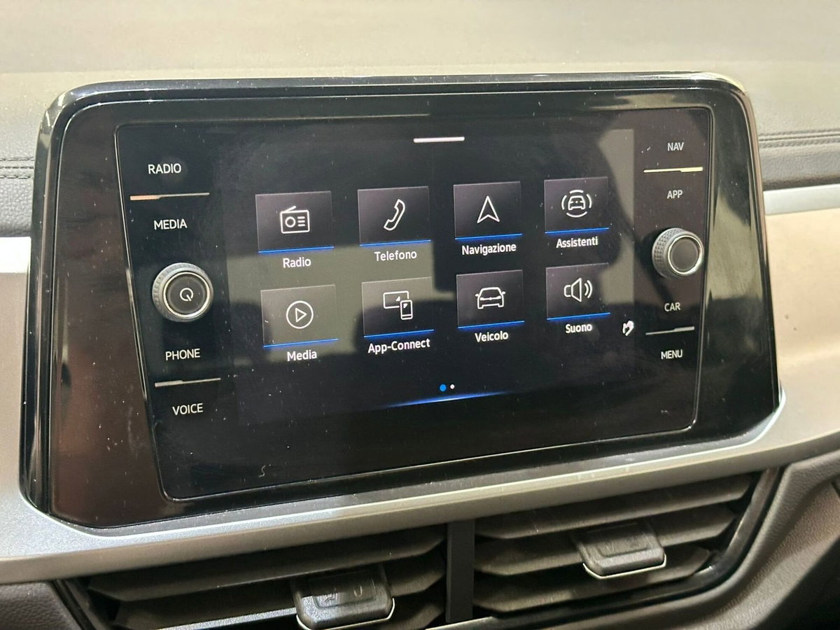 Volkswagen T-Roc 1.5 tsi Life dsg (8)