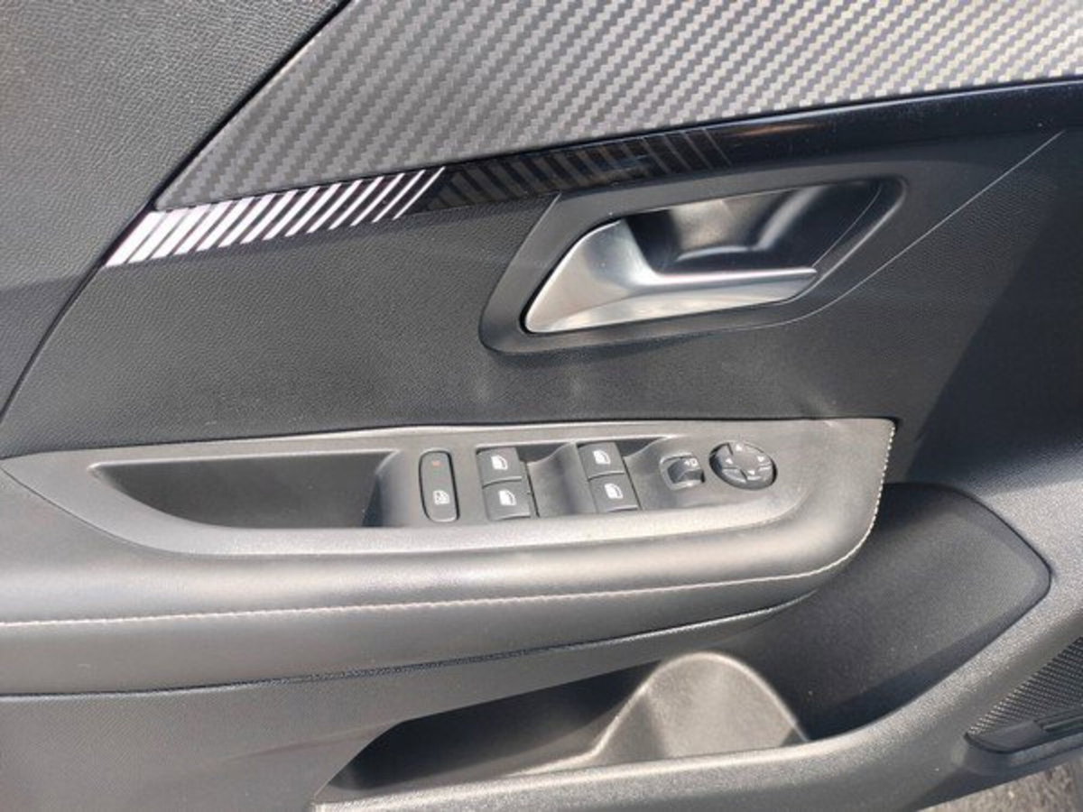 Peugeot 208 PureTech 100 Stop&Start 5 porte Allure (10)