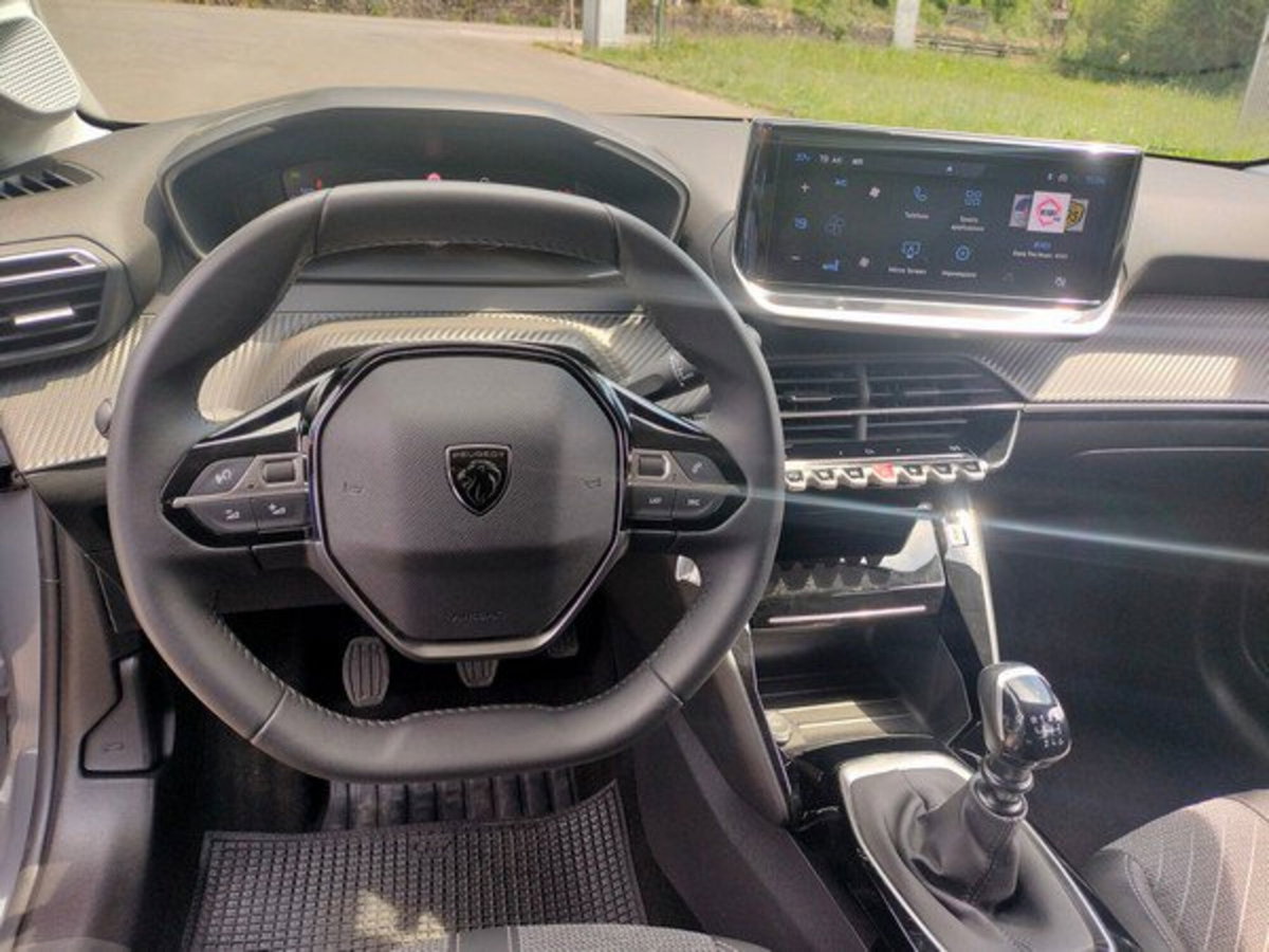 Peugeot 208 PureTech 100 Stop&Start 5 porte Allure (13)