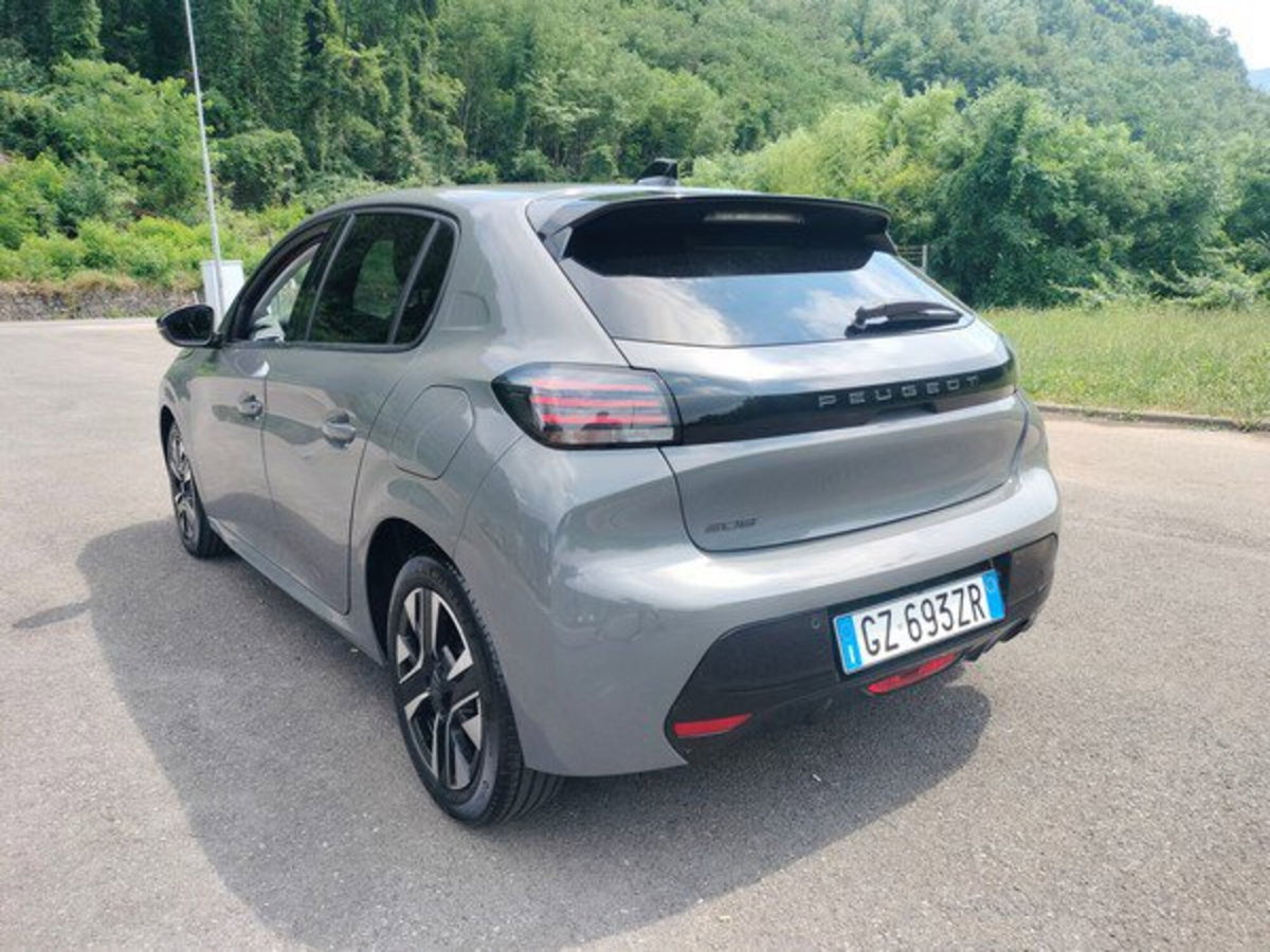 Peugeot 208 PureTech 100 Stop&Start 5 porte Allure (8)