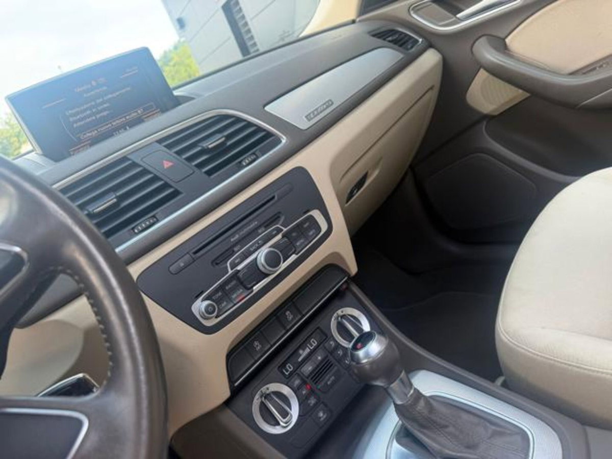 Audi Q3 2.0 TFSI 211CV quattro S tronic (11)