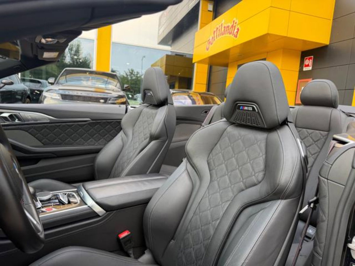 BMW Serie 8 Cabrio M8  Competition (13)