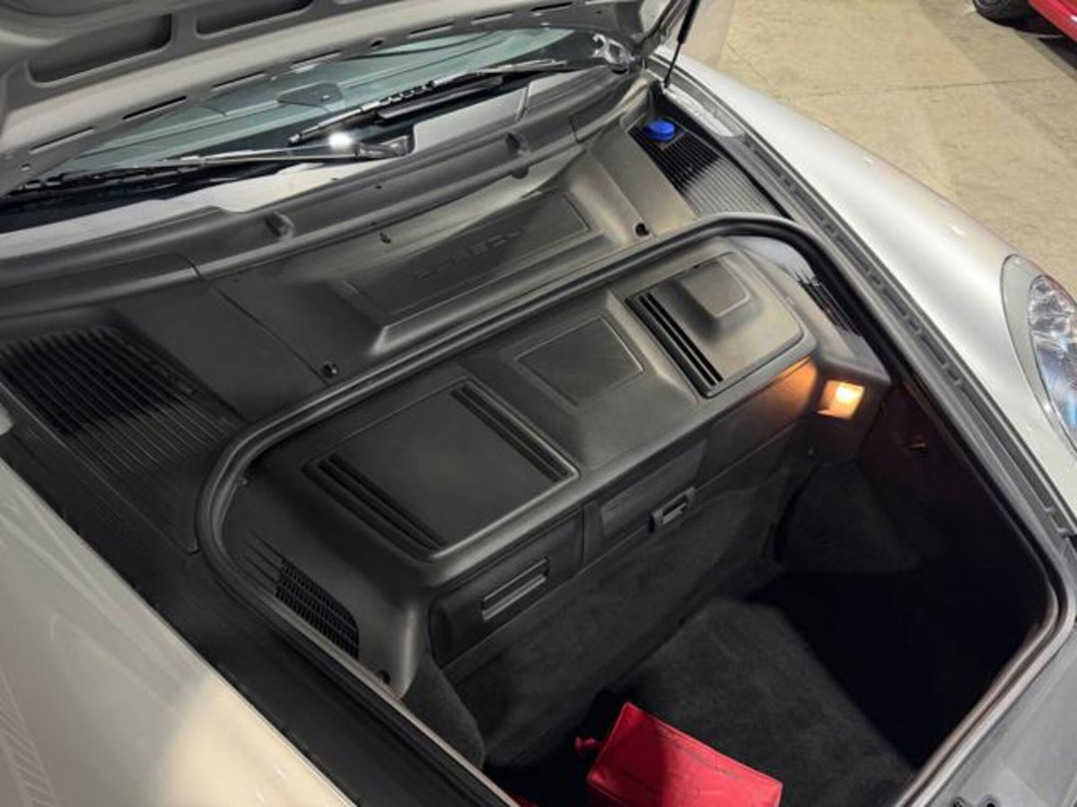 Porsche 911 Coupé Carrera 4S (10)
