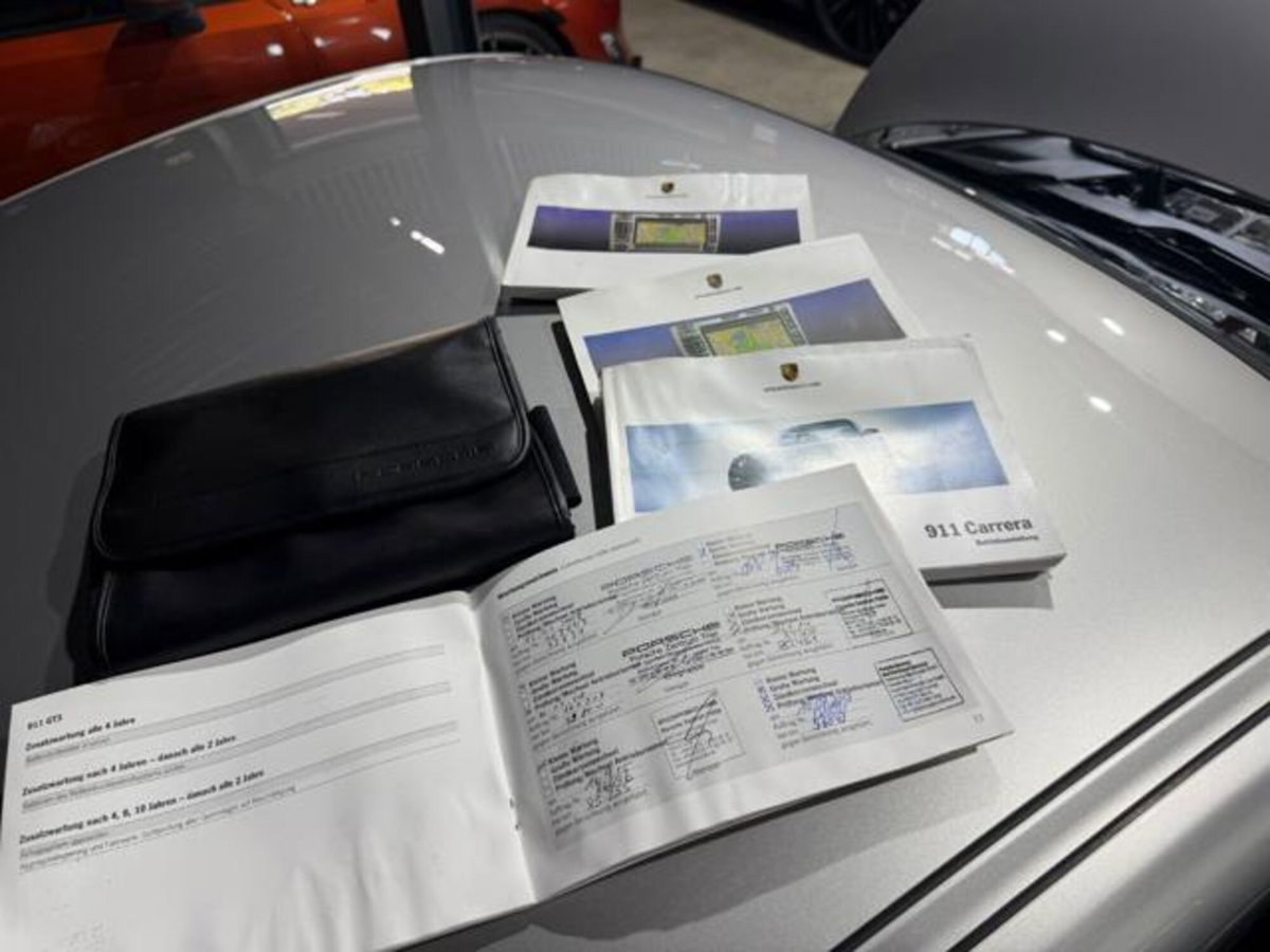 Porsche 911 Coupé Carrera 4S (15)