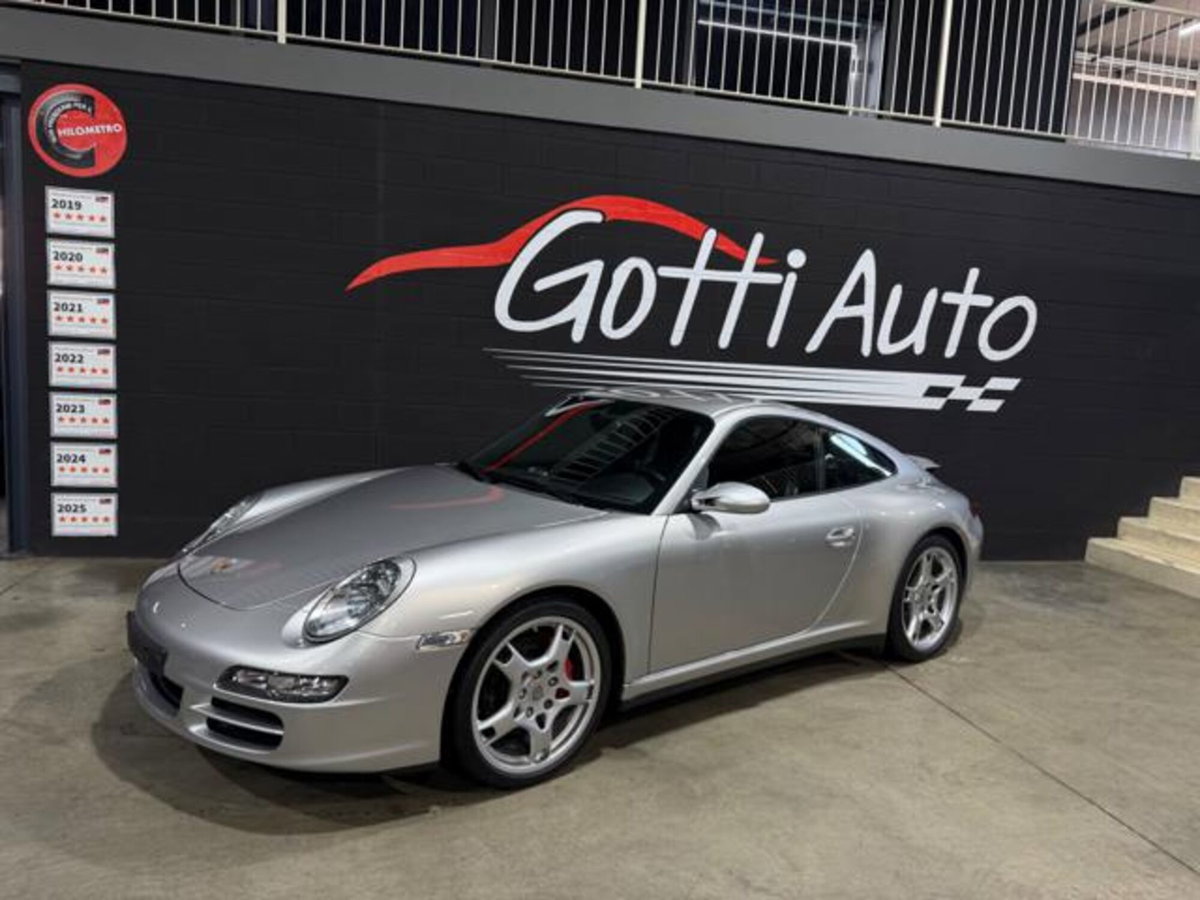 Porsche 911 Coupé Carrera 4S (2)