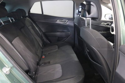 Kia Sportage 1.6 TGDi MHEV DCT Business (17)
