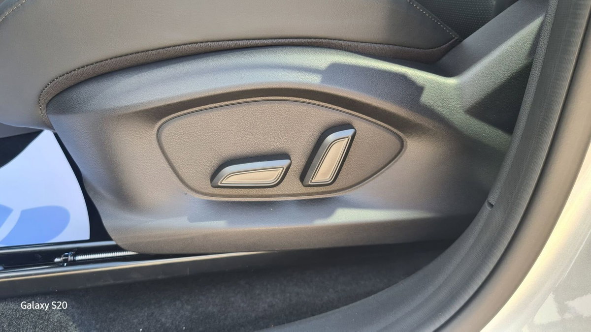 Mg ZS 1.5 hybrid+ Luxury auto (18)