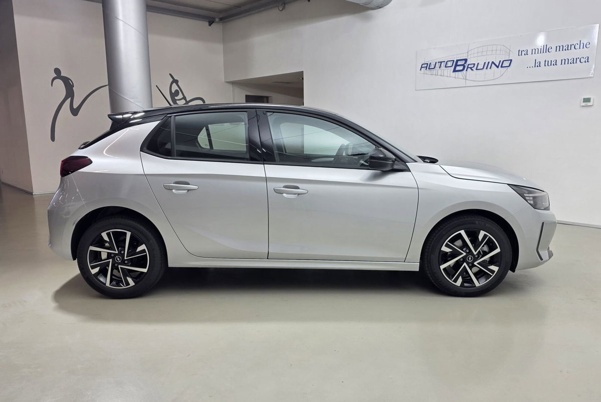 Opel Corsa 1.2 100 CV GS Line (4)