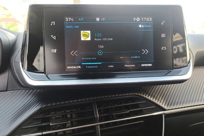 Peugeot 2008 1.2 turbo Allure 100cv (14)
