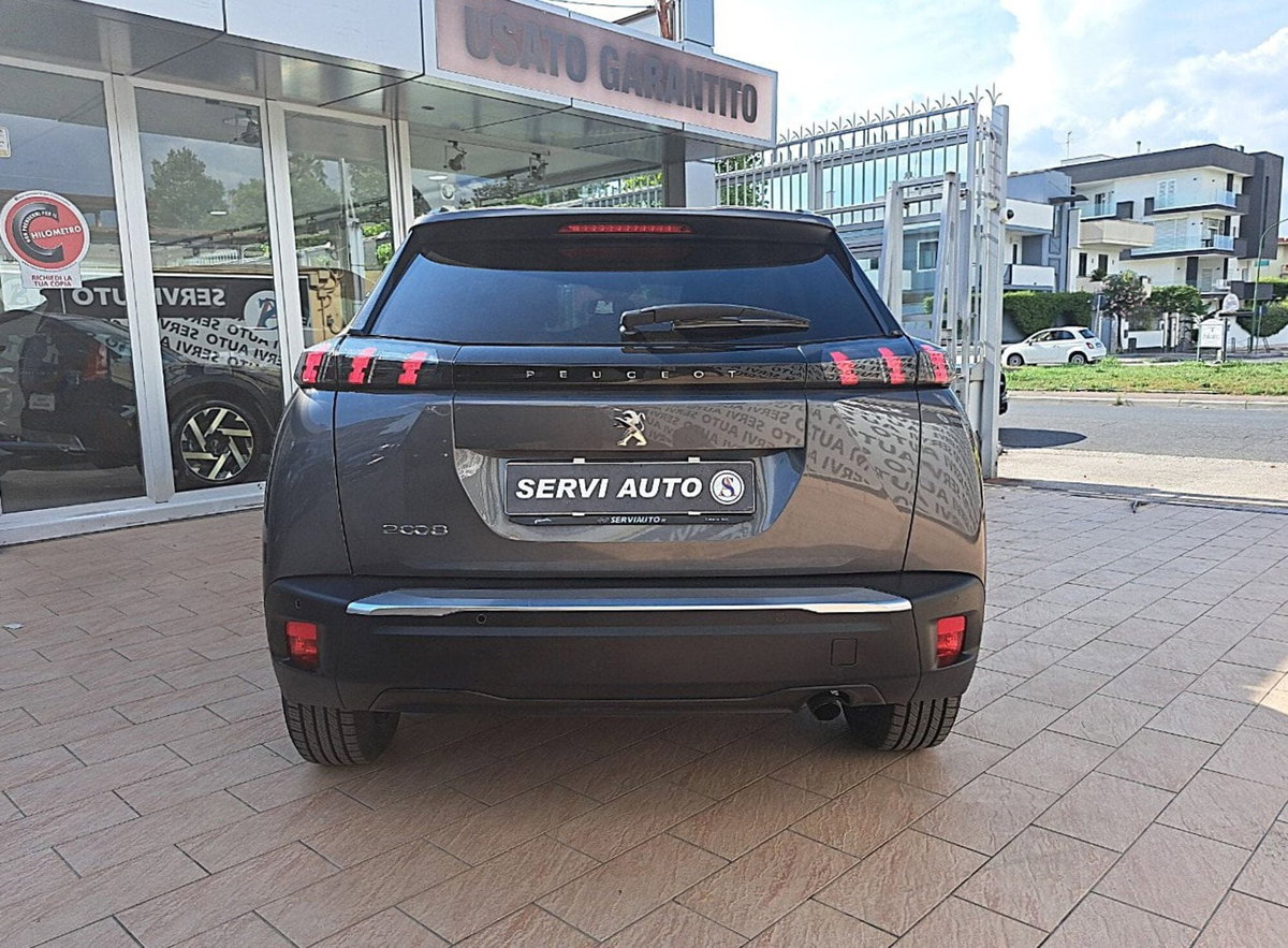 Peugeot 2008 1.2 turbo Allure 100cv (7)